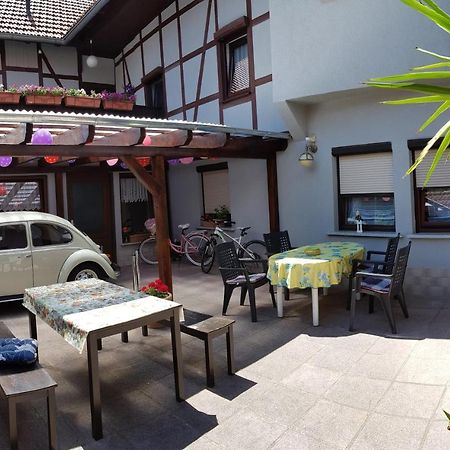 Gaestezimmer & Ferienwohnungen Thon Herbsleben ภายนอก รูปภาพ