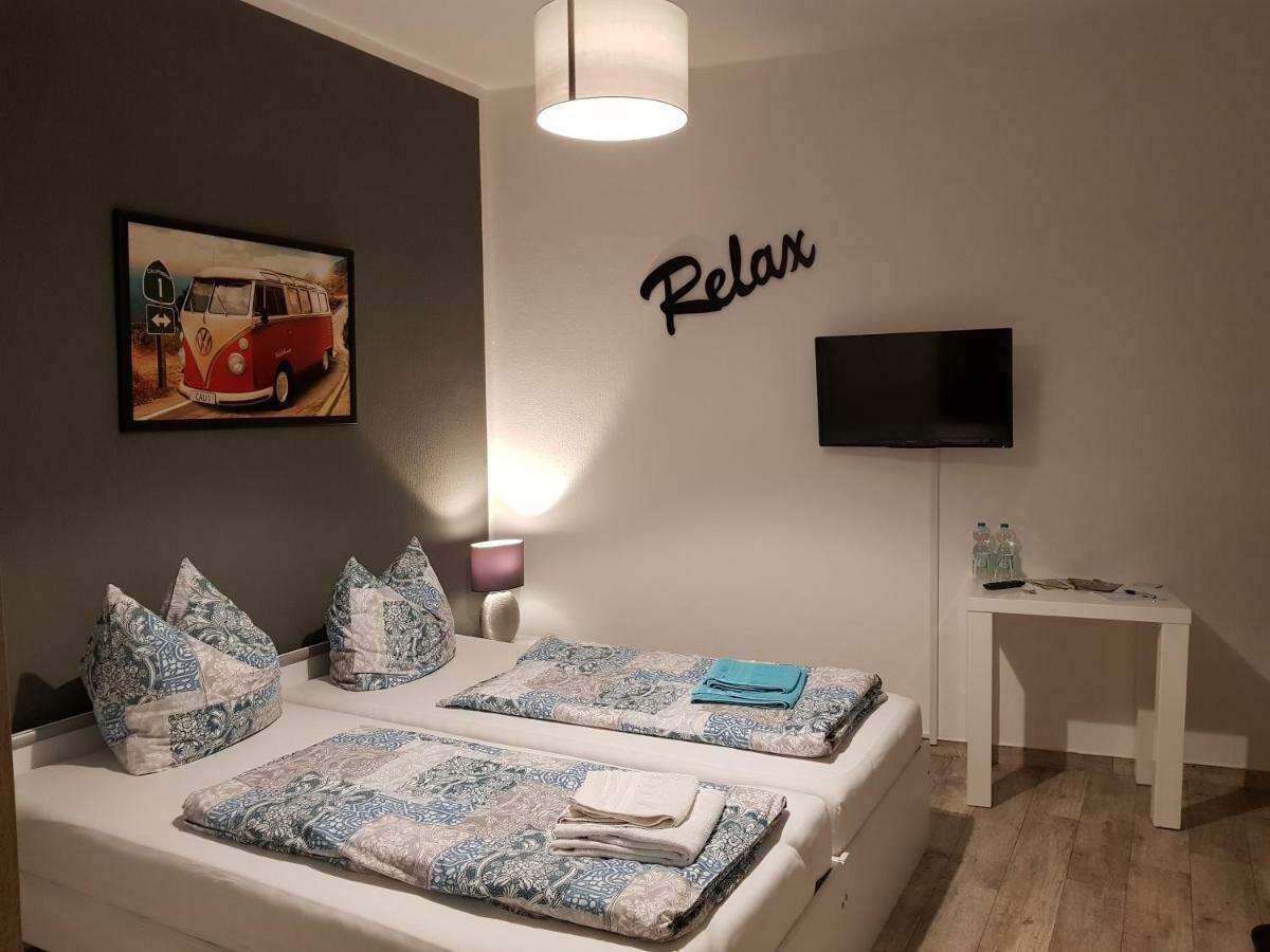 Gaestezimmer & Ferienwohnungen Thon Herbsleben ภายนอก รูปภาพ