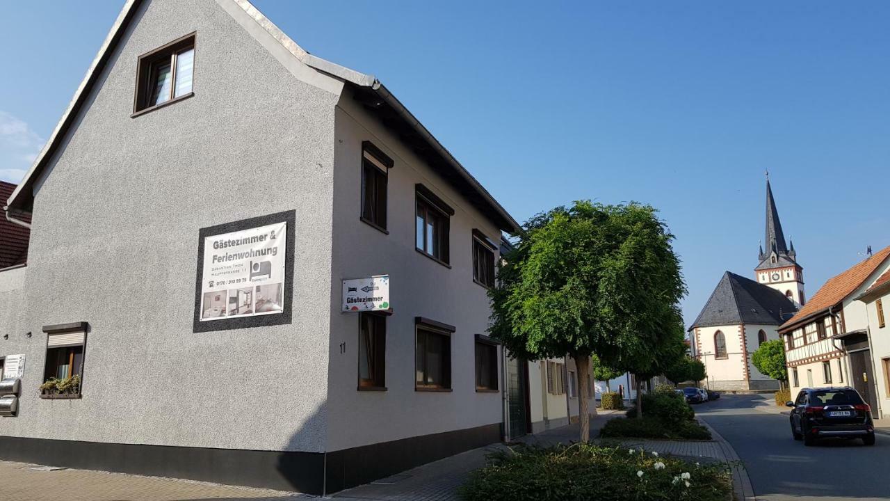 Gaestezimmer & Ferienwohnungen Thon Herbsleben ภายนอก รูปภาพ